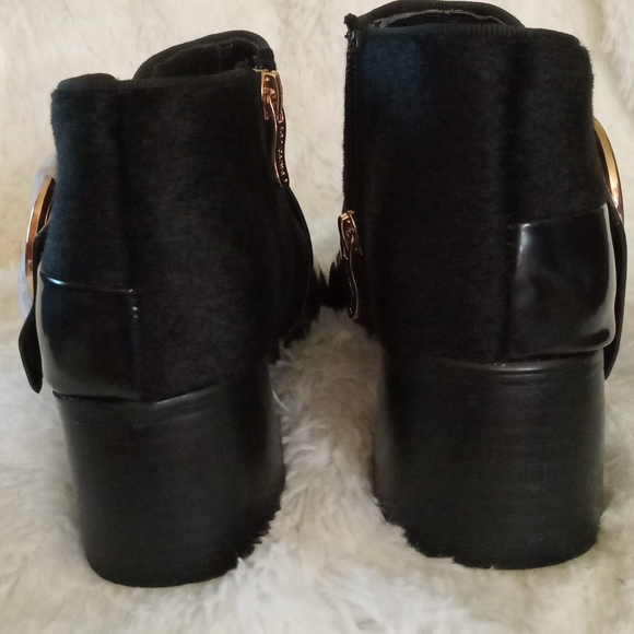 NIB Mackin J Booties - Picture 5 of 9